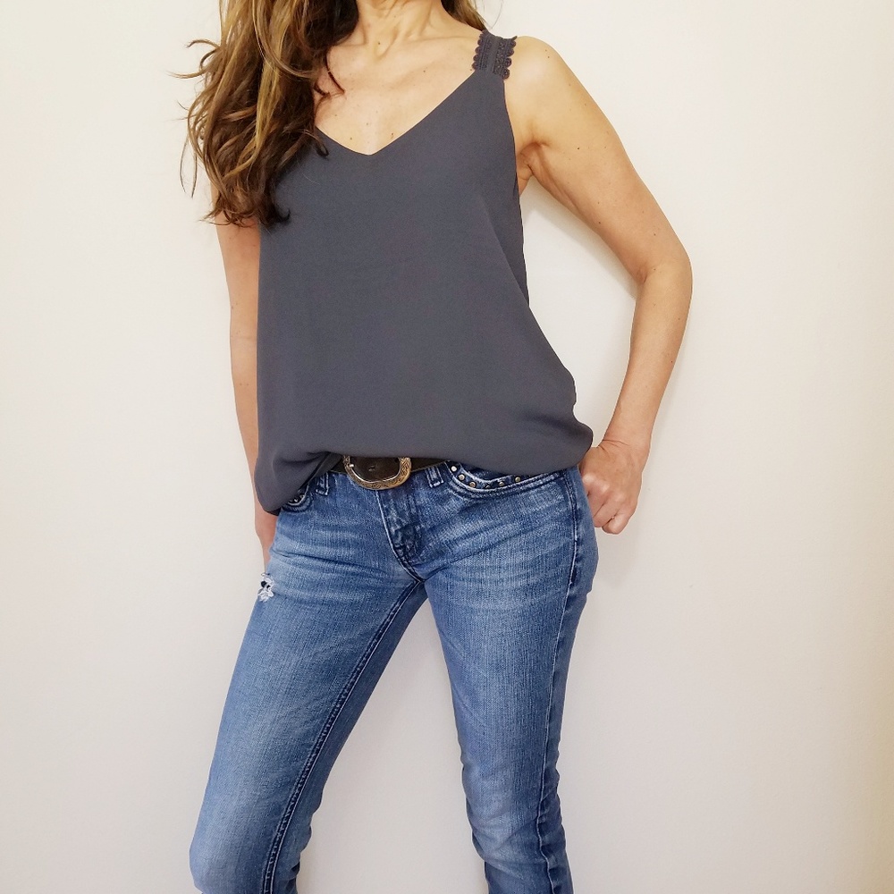 NWT LOFT Sleeveless Blouse/ Top Size SP - Picture 1 of 8